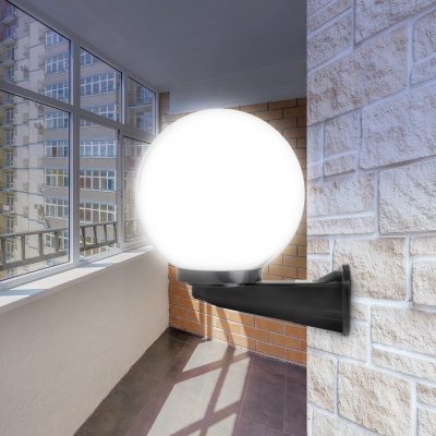 Светильник настенный НБУ 01-60-251 шар опаловый IP44 Е27 max60Вт d250mm с настенным крепежом